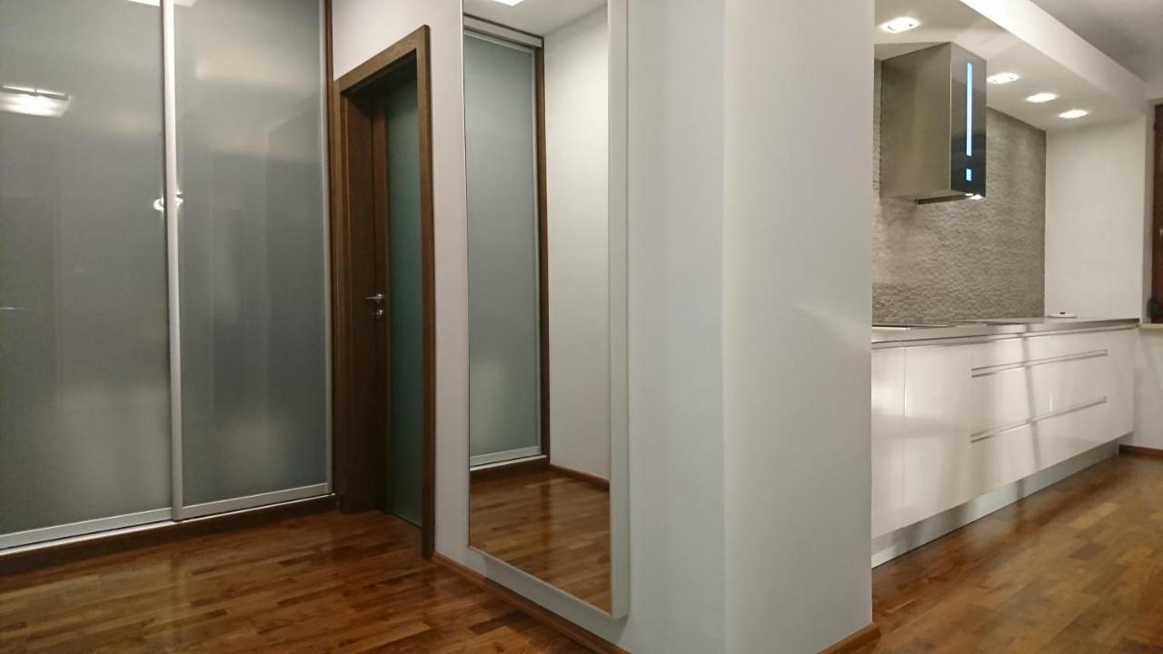 Quiet And Spacious Apartment With Garage Option Krakau Buitenkant foto